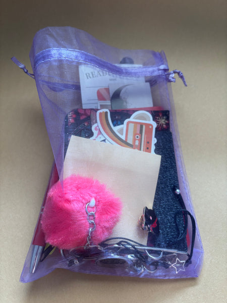 Teen Bookish Girlie Pop Bundle!