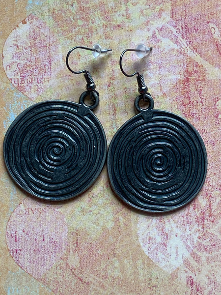Gunmetal Swirls Necklace and Earrings Set